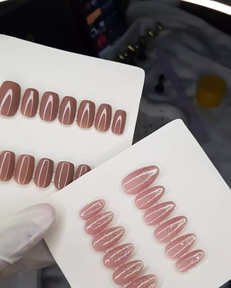 HANDMADE PRESS ON NAILS